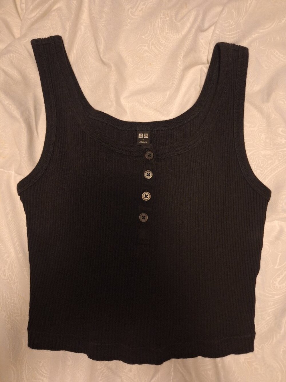 Uniqlo tank top